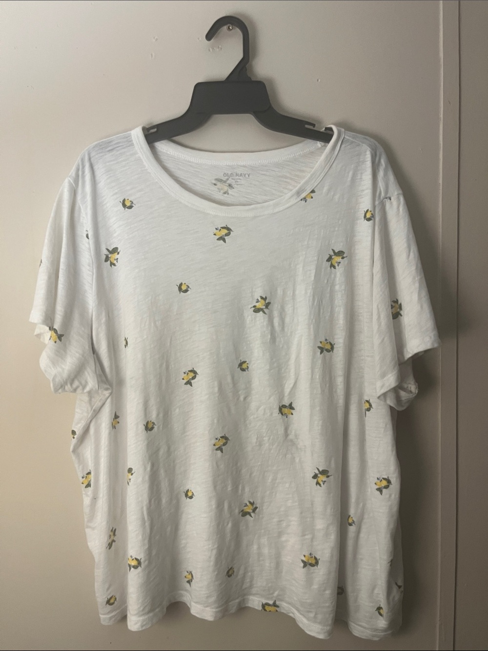 Old Navy White Short-Sleeve Tee with Yellow Floral Motif